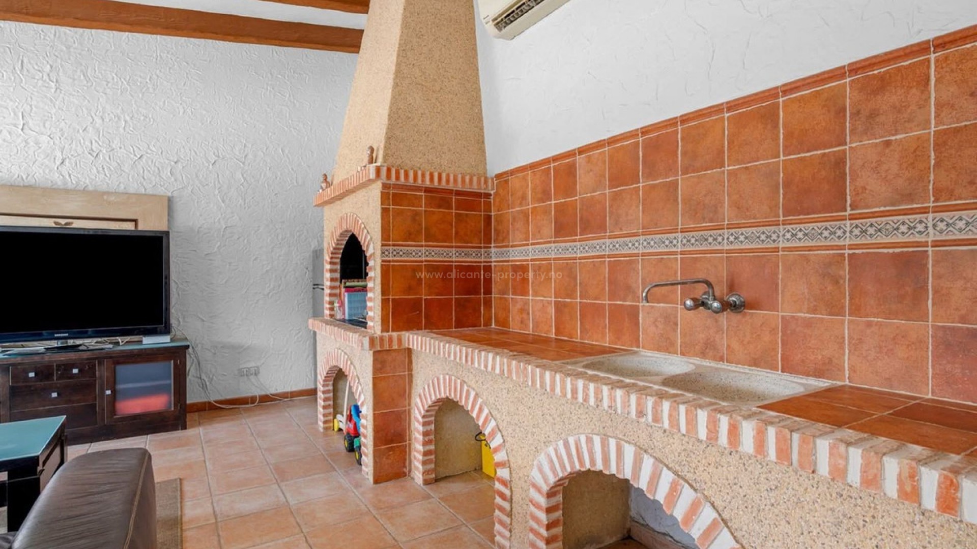 Country House in Heredades