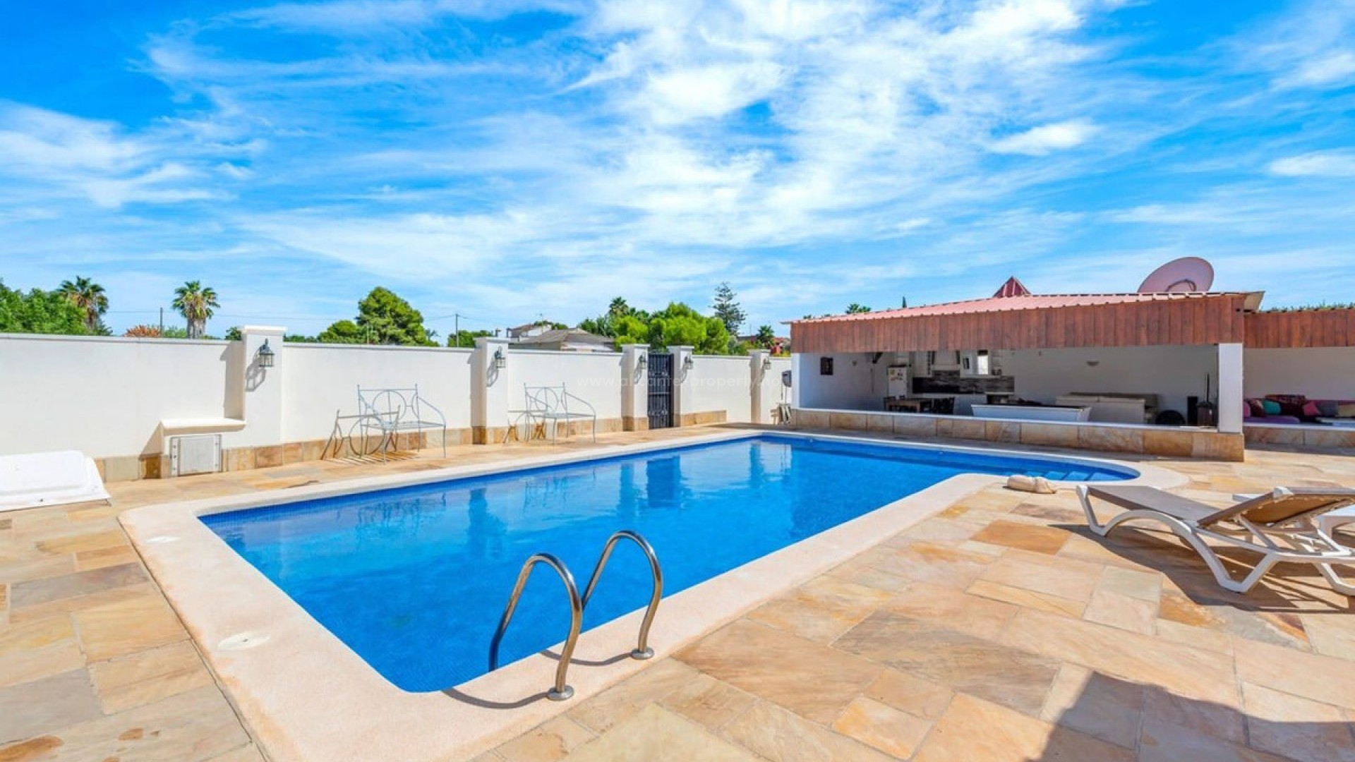 Country House in Heredades