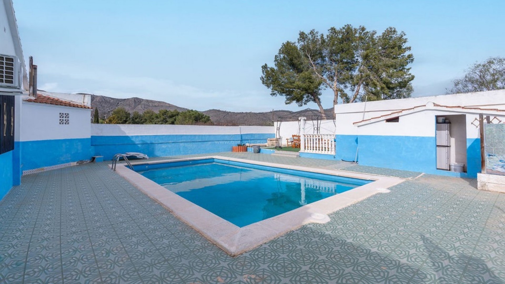 Country House in Hondón de las Nieves Centro