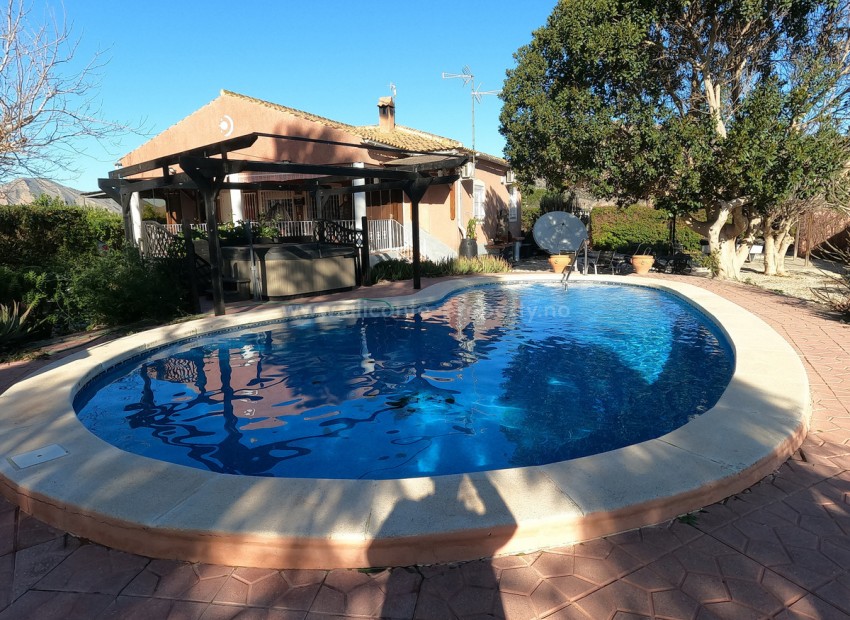 Country House in La Campaneta