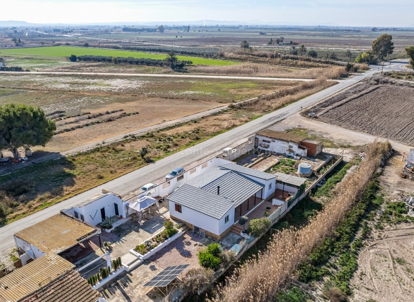 Country House in La Hoya