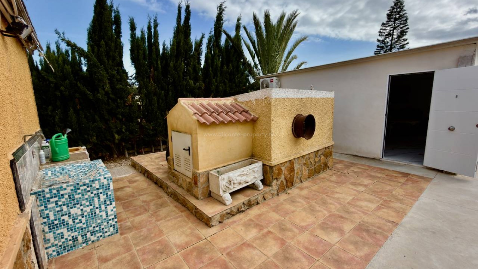 Country House in La Marina