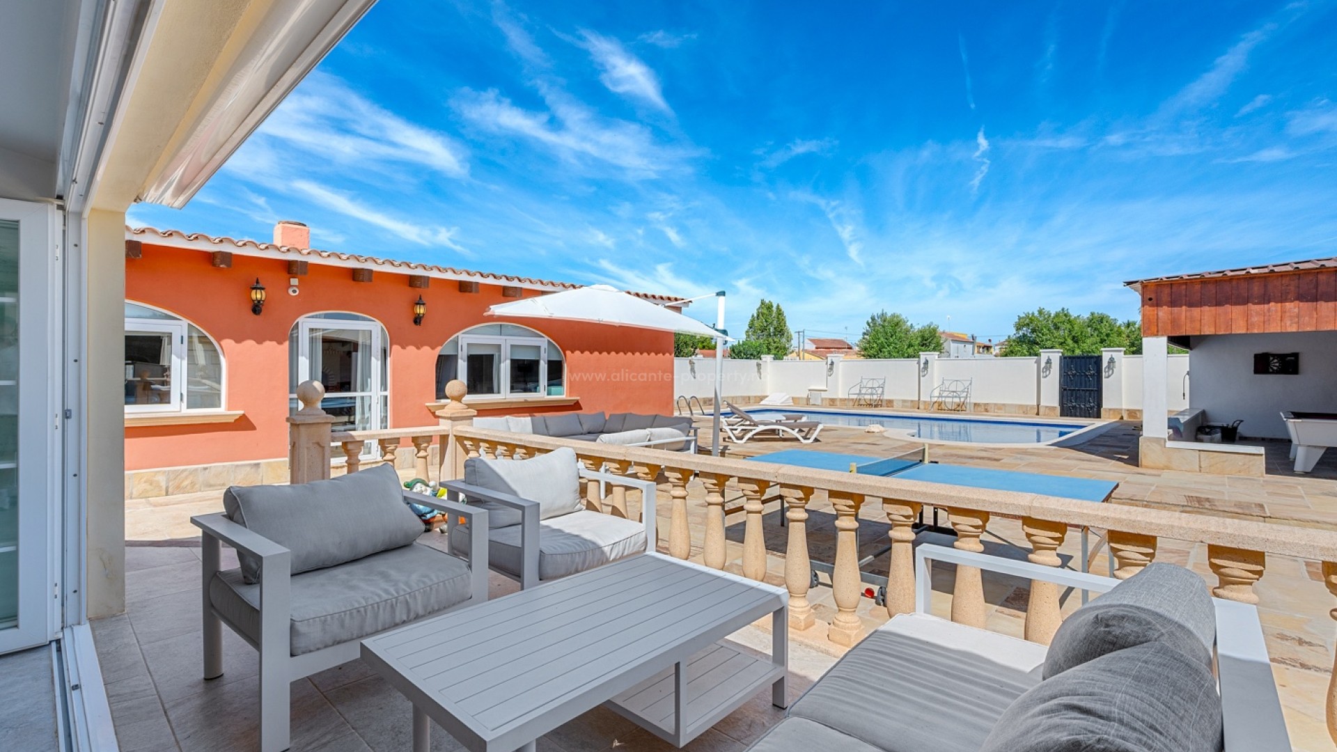 Country House in Las Heredades