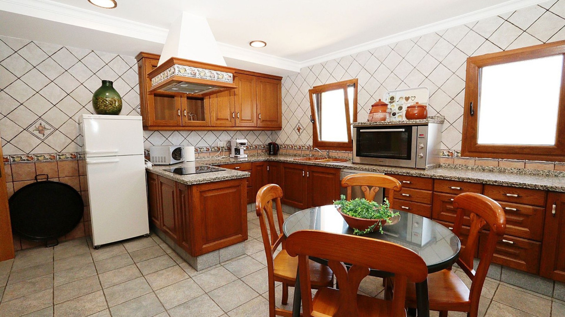 Country House in Lleus