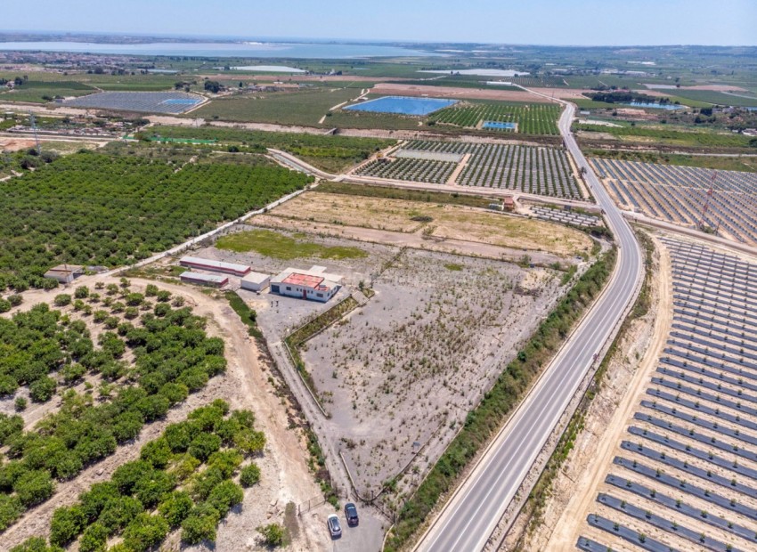 Country House in Los Montesinos Centro