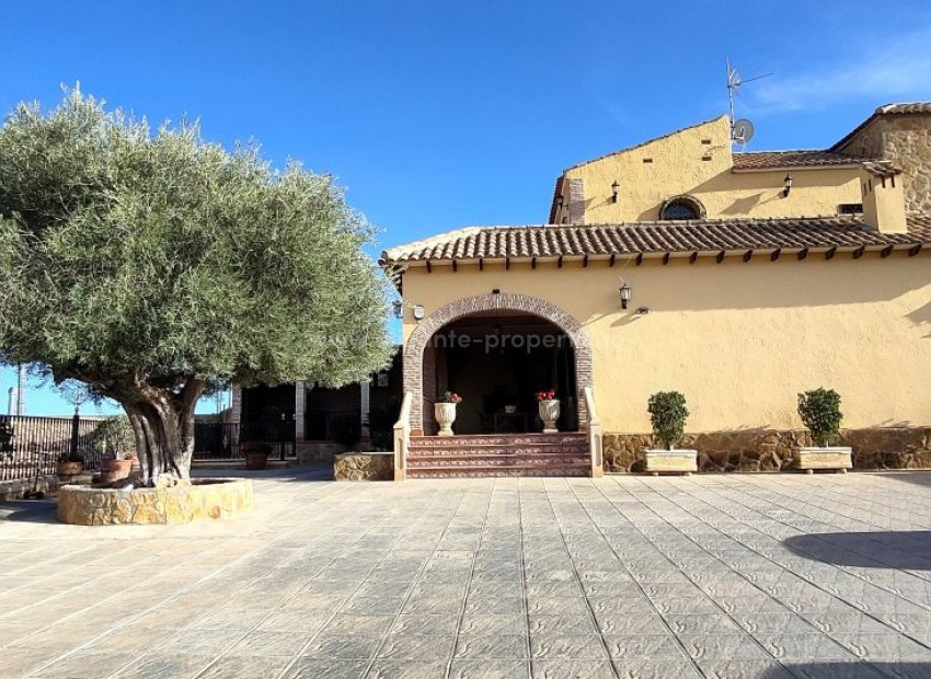 Country House in Orihuela