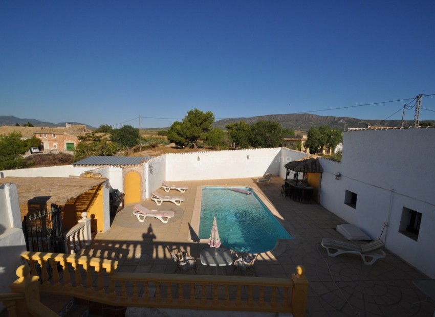 Country House in Pinoso Centro