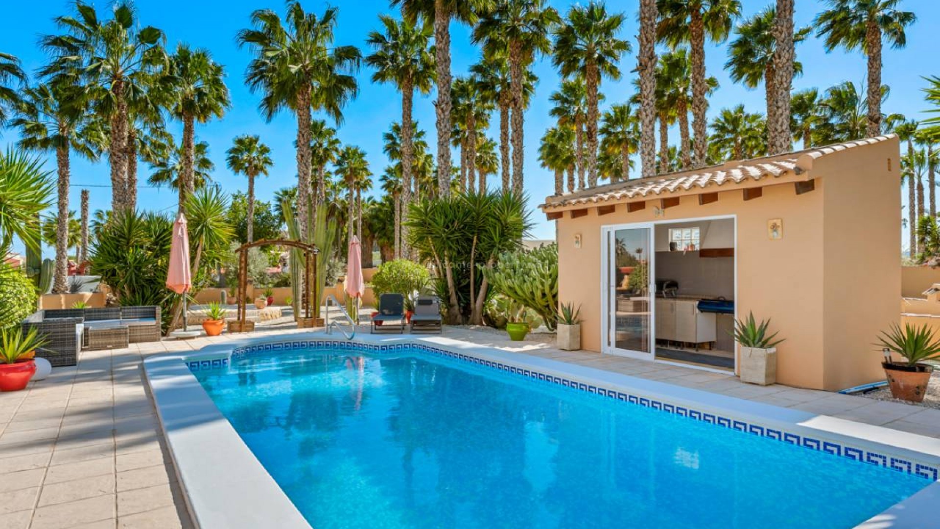 Country House in Rafal