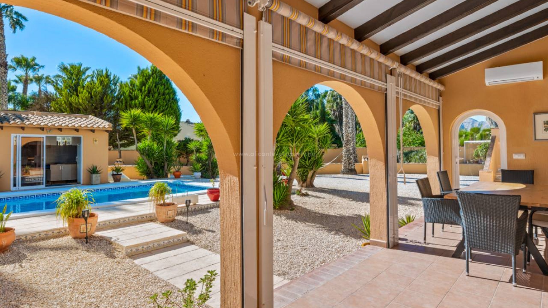 Country House in Rafal