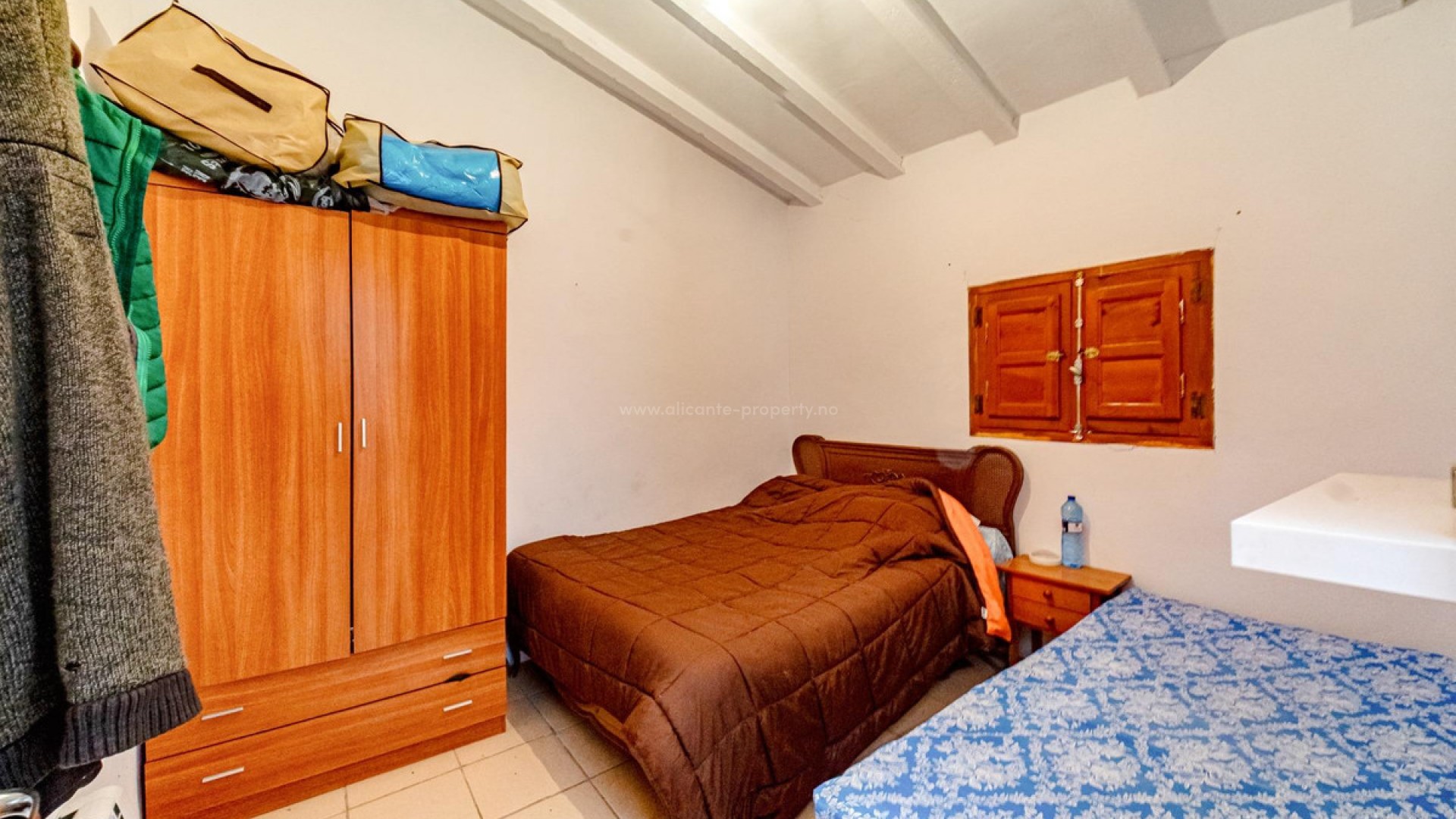 Country House in Relleu Centro