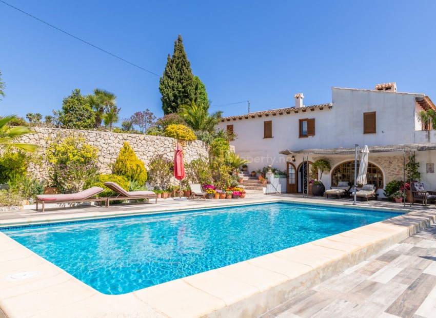 Country House in Teulada Centro