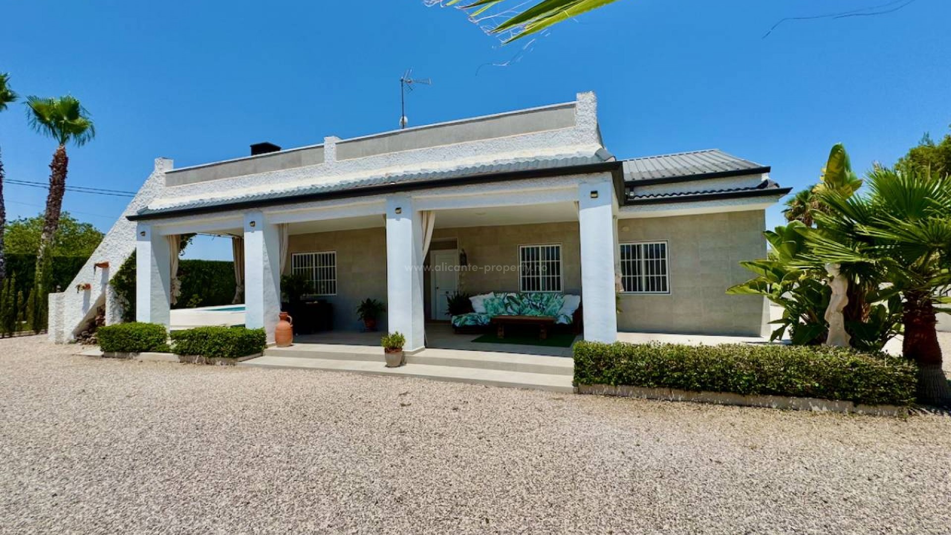 Country House in Torrellano