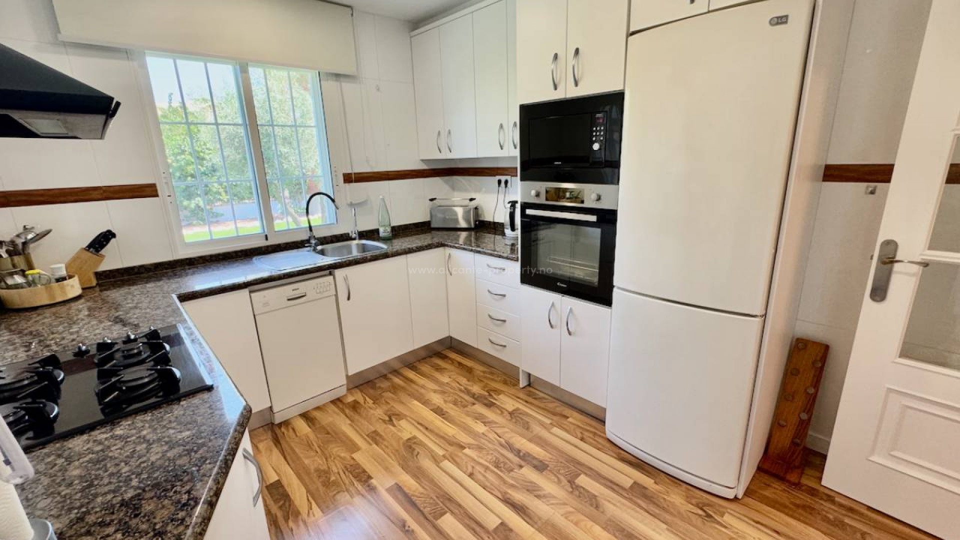 Country House in Torrellano