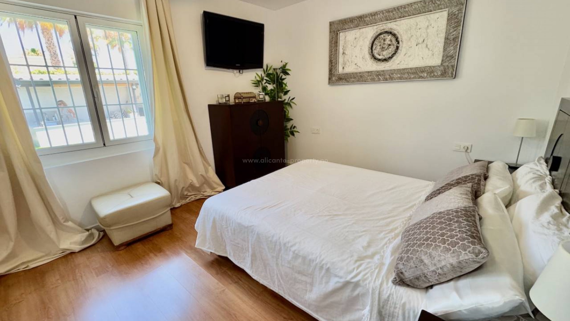 Country House in Torrellano