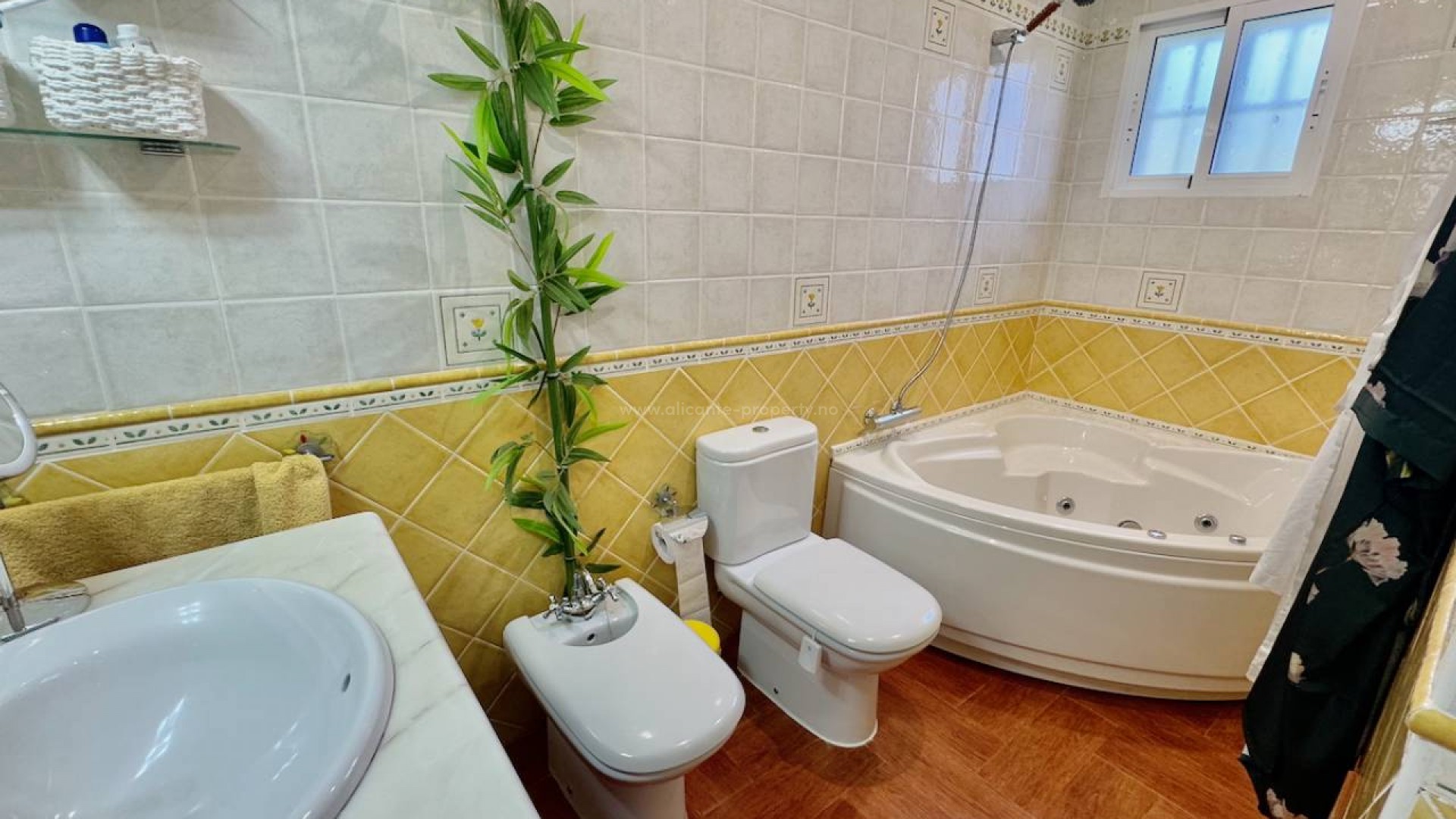 Country House in Torrellano