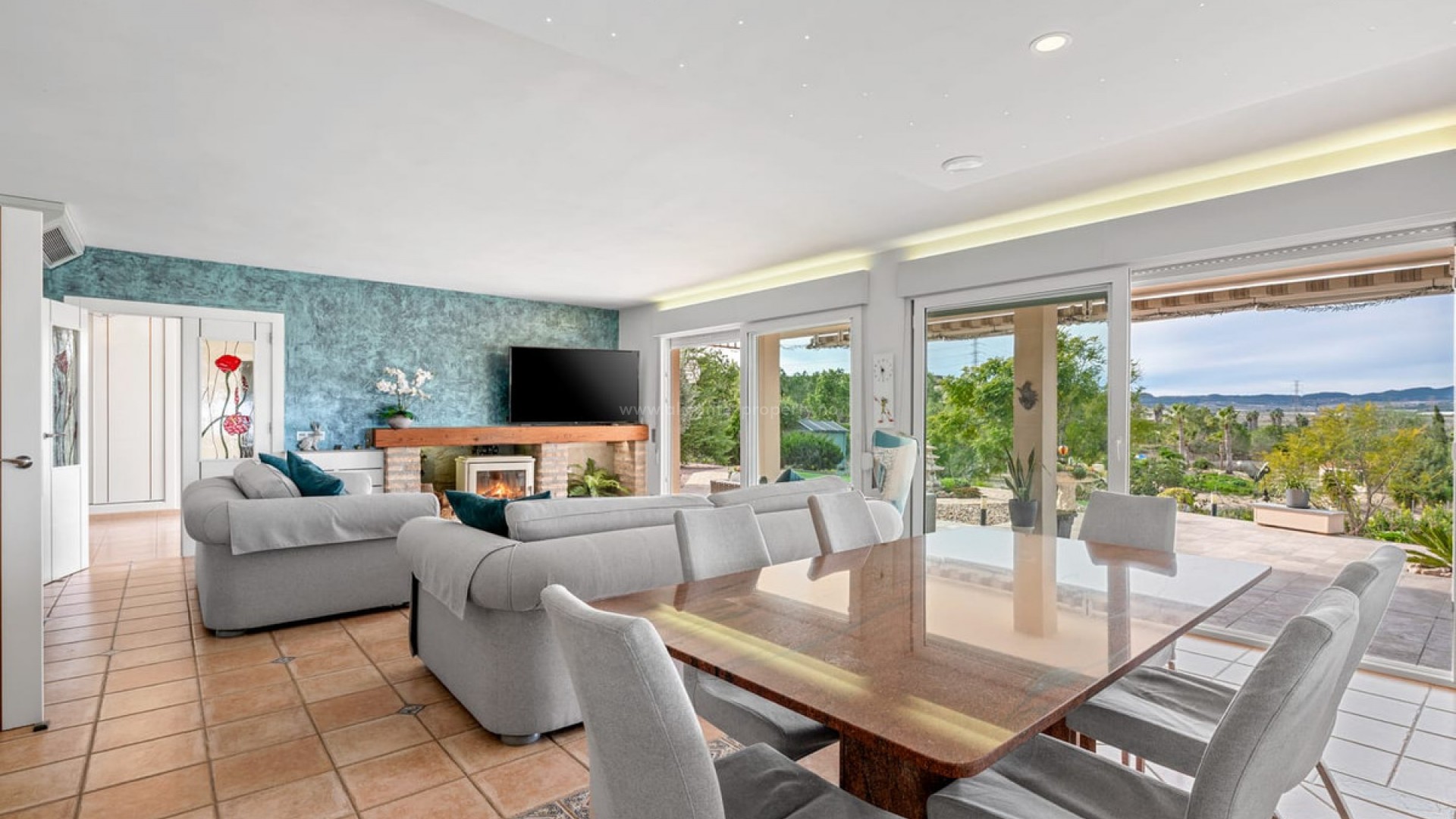 Country House in Torremendo