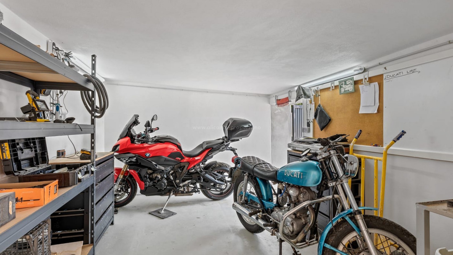 Country House in Torremendo