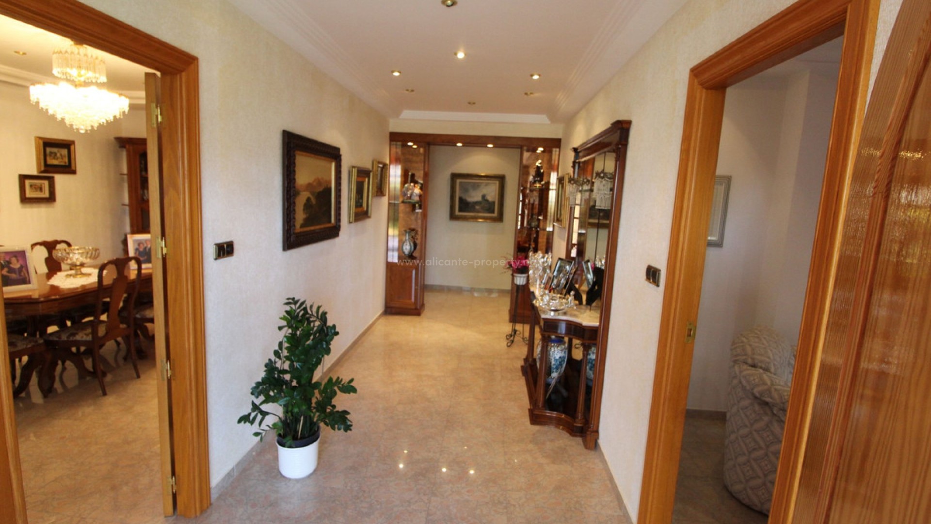 Country House in Valverde