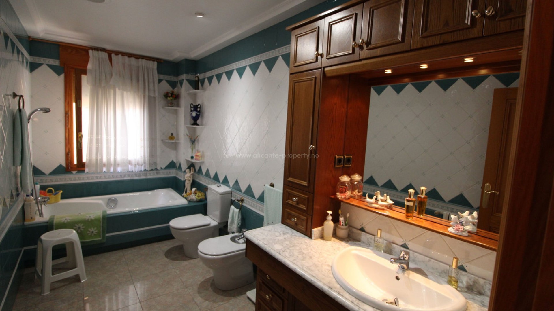 Country House in Valverde