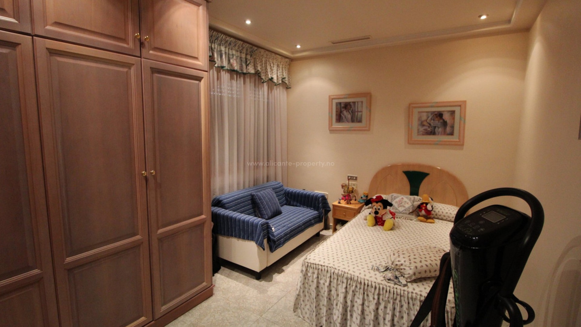 Country House in Valverde