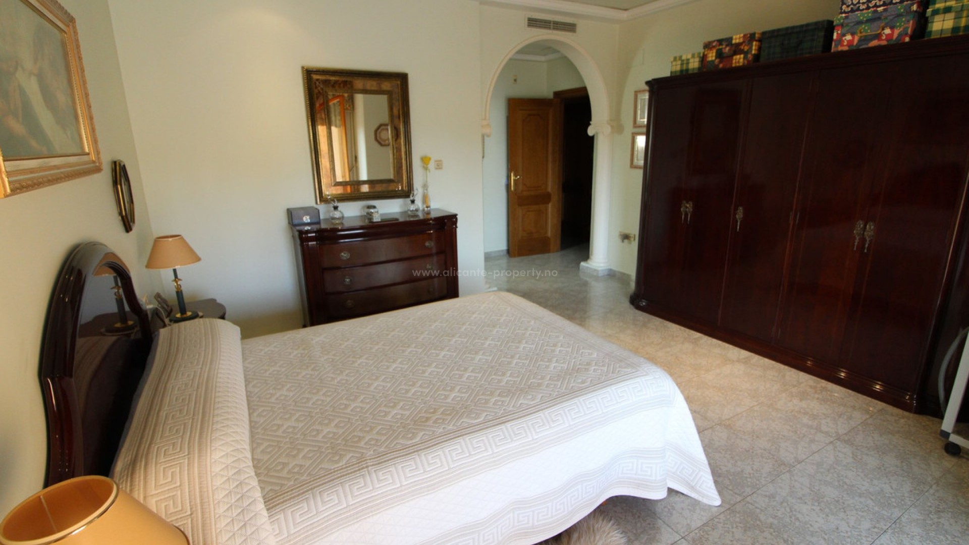 Country House in Valverde