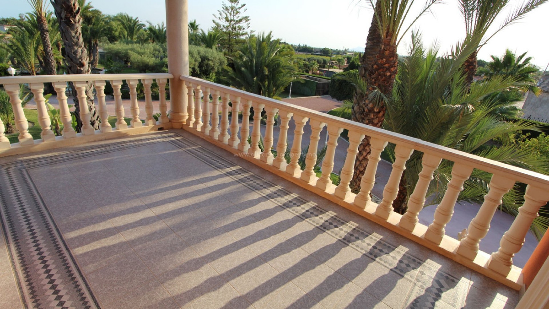 Country House in Valverde