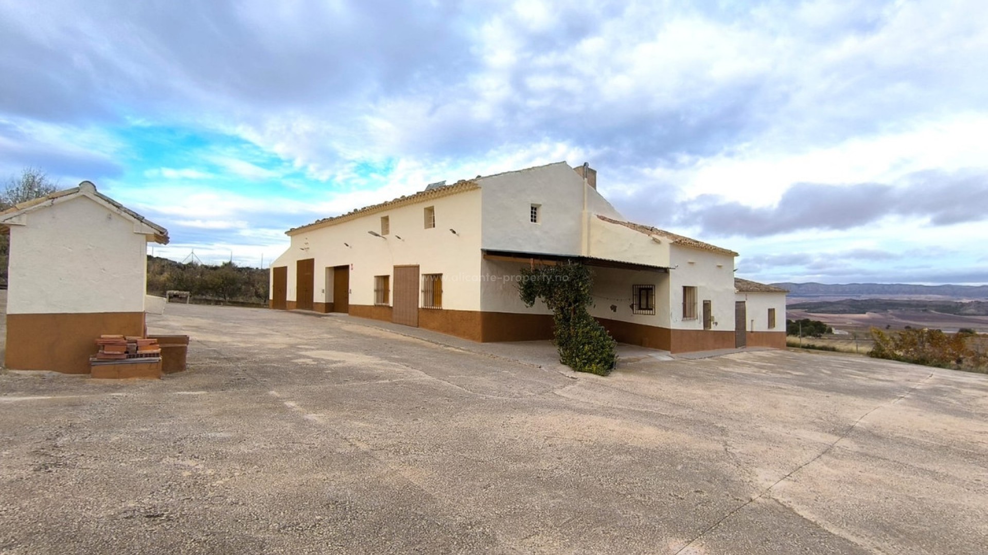 Country House in Yecla Centro