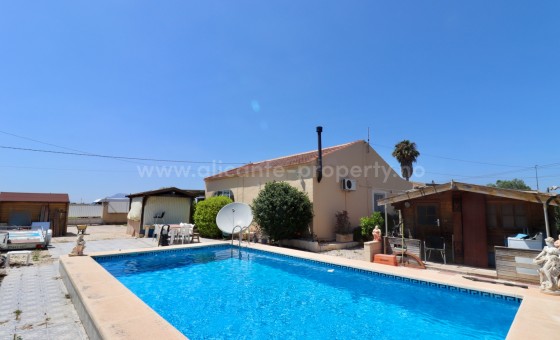 Country House - Resale - Heredades -
                Heradades