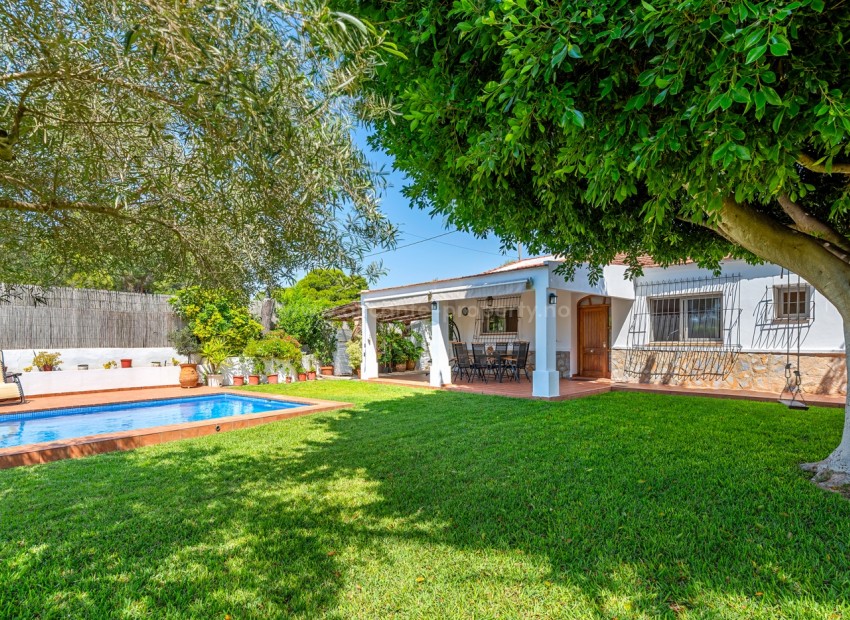 Country Property in Benijofar