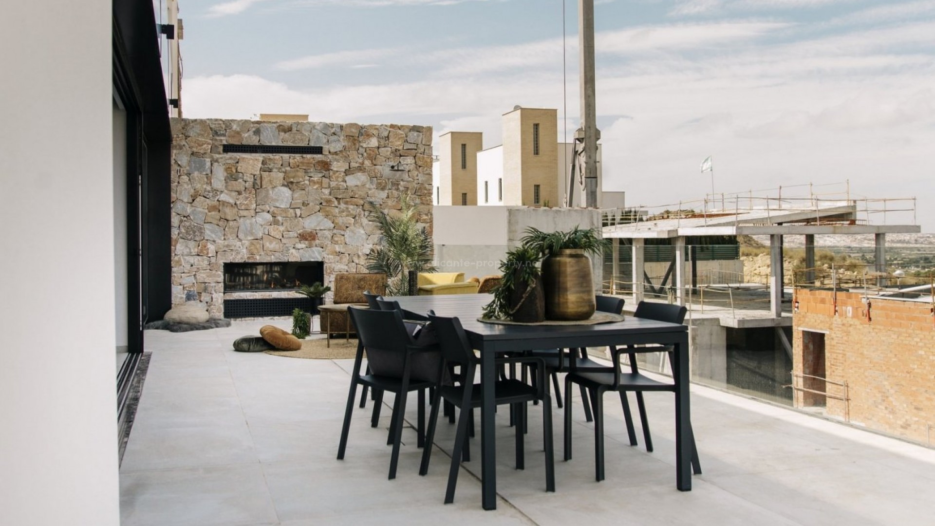 Design-villa i Guardamar ved sjøen med utsikt over havet, 3 soverom m/bad, evighetsbasseng, terrasser med utsikt over Sierra del Recorral