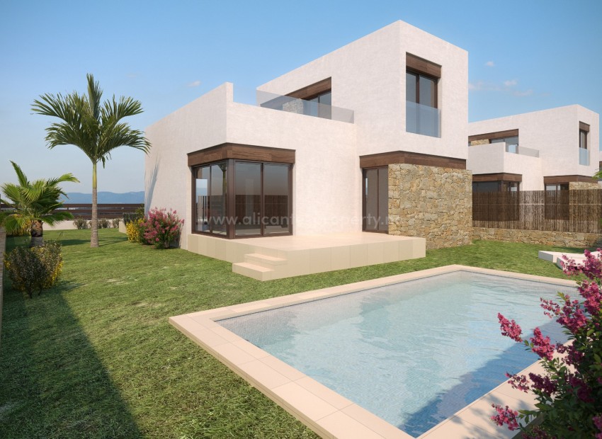 Detached villas in Finestrat, 3/4 bedrooms, 2 bathrooms, close to the best golf course on the Costa Blanca (Alfarella Golf Course), pool and stunning views