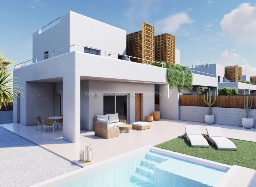 Eksklusive hus/villaer i Pilar de La Horadada med 3 sovrom, 3 bad, hage med privat svømmebasseng, stor terrasse og parkeringsplass