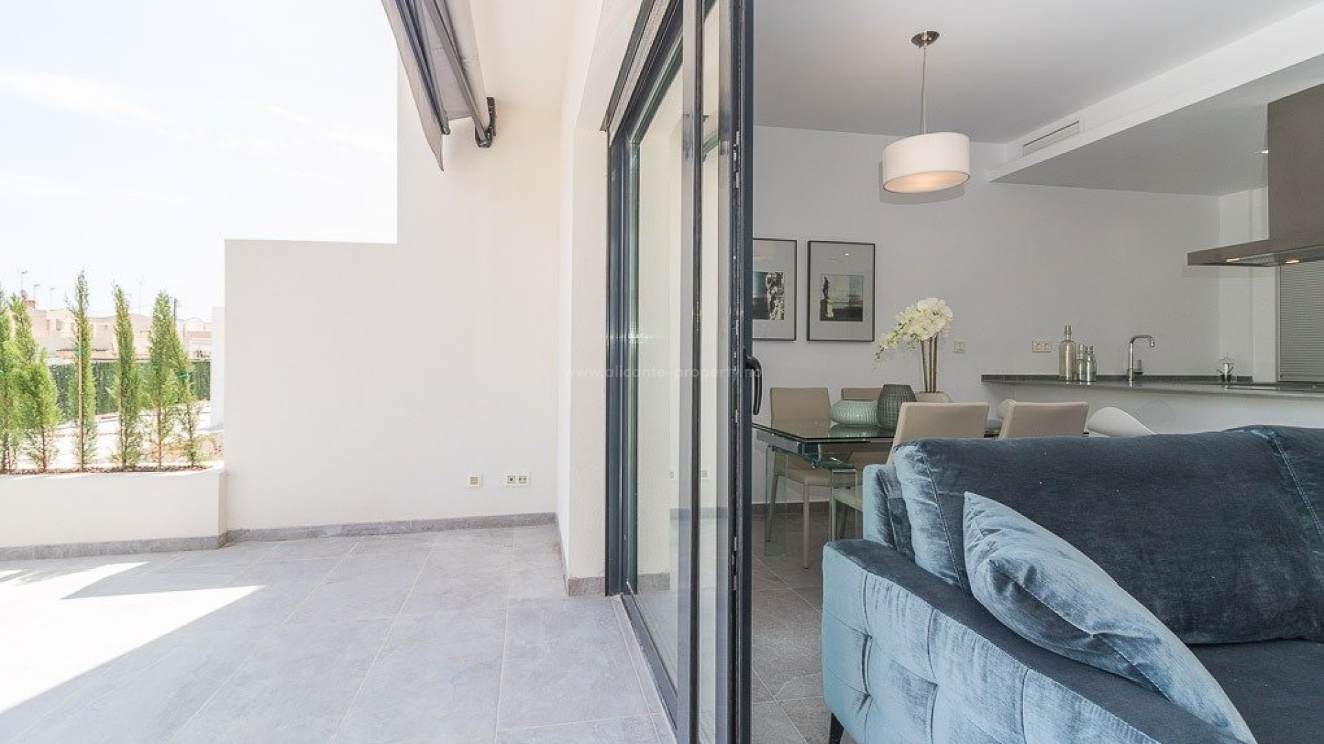 Exclusive residential complex with bungalows at Los Balcones (Torrevieja) with nice views Close to the famous beaches of Torrevieja and Orihuela Costa