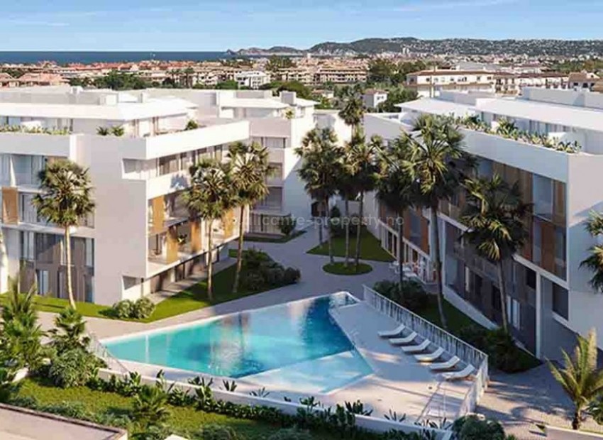 Houses/apartments in Javea, 5 minutes from the beach, the port, the center, 2/3/4 bedrooms, different types with terrace and garden. Shared pool and social club