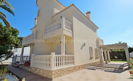 Hus / Villa - Brukt bolig - Cabo Roig -
                Cabo Roig