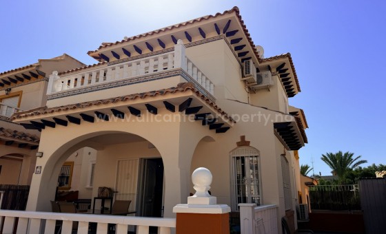 Hus / Villa - Brukt bolig - Cabo Roig -
                Cabo Roig