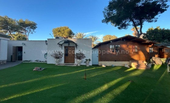 Hus / Villa - Brukt bolig - Campoamor - Campoamor