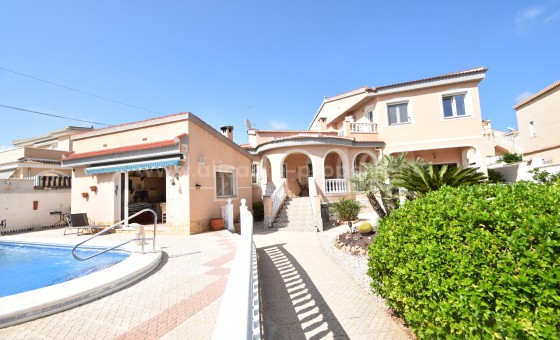 Hus / Villa - Brukt bolig - Ciudad Quesada - BR-36768