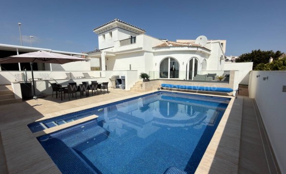 Hus / Villa - Brukt bolig - Ciudad Quesada - Central quesada