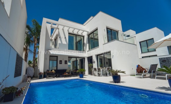 Hus / Villa - Brukt bolig - Ciudad Quesada -
                Pueblo Bravo