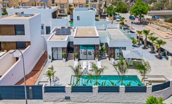 Hus / Villa - Brukt bolig - El Campello - CB-17120