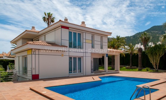 Hus / Villa - Brukt bolig - l'Alfas del Pi - Albir