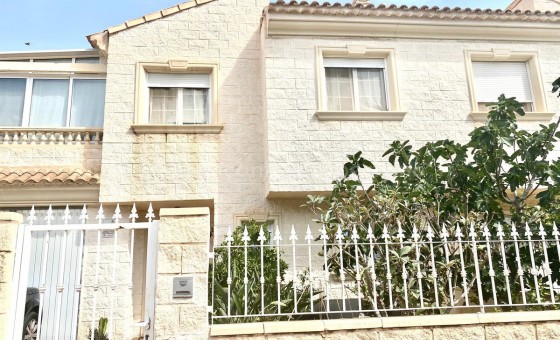 Hus / Villa - Brukt bolig - l'Alfas del Pi - Albir