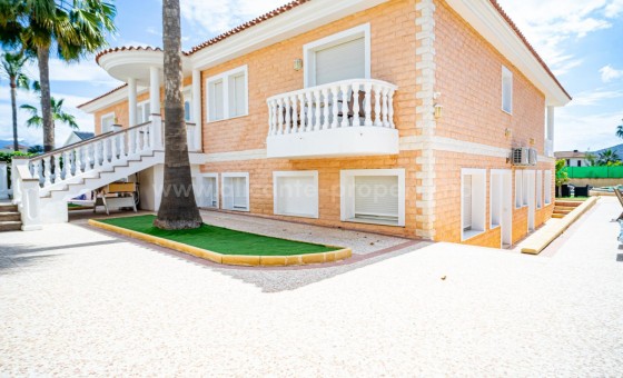 Hus / Villa - Brukt bolig - l'Alfas del Pi -
                L'Alfás del Pi Centro