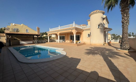 Hus / Villa - Brukt bolig - La Zenia -
                La Zenia