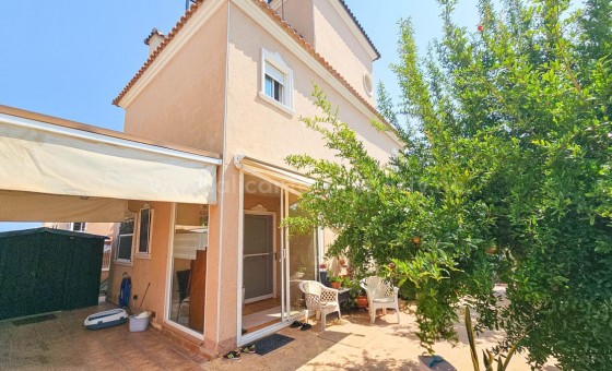 Hus / Villa - Brukt bolig - La Zenia - La Zenia