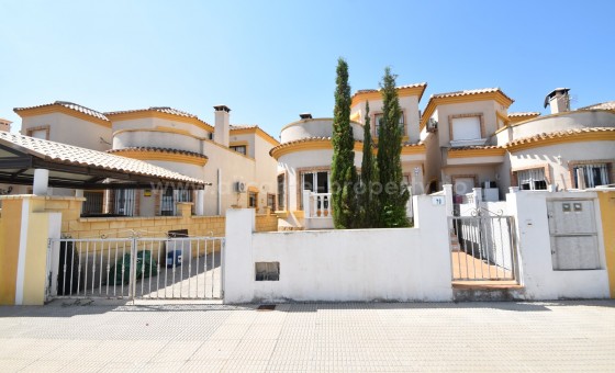 Hus / Villa - Brukt bolig - Los Montesinos - La Herrada