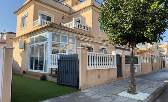 Hus / Villa - Brukt bolig - Pilar de la Horadada - Torre De La Horadada