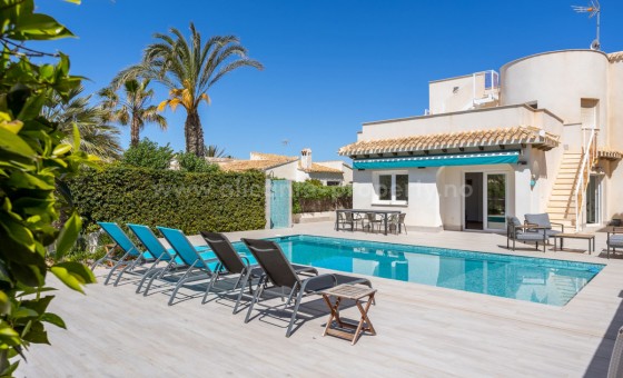 Hus / Villa - Brukt bolig - Playa Flamenca - Playa Flamenca