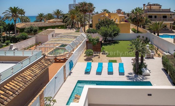 Hus / Villa - Brukt bolig - Playa Flamenca - Playa Flamenca